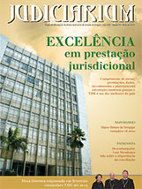 Capa da revista Judiciarium de maio de 2013