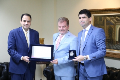 Presidente do Tribunal de Justiça recebe homenagem da OAB