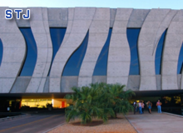 Conheça como funciona o envio de processos para STF/STJ