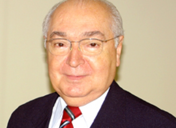 Desembargador Artêmio Barreto recebe nesta segunda a Medalha do Mérito Parlamentar