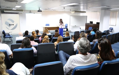 Palestra ‘Como manter a paz em meio aos desafios’ foi realizada pelo Centro Médico