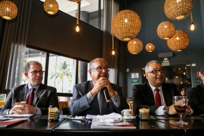 Presidente do TJSE faz palestra na reunião-almoço do CESA
