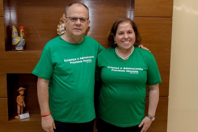 Chefes do Executivo e Legislativo aderem à campanha ‘Prioridade Absoluta’ e vestem a camisa