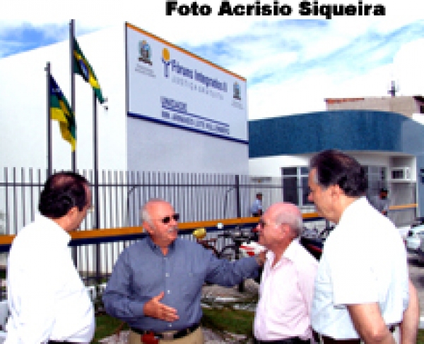 Ministros do STJ conhecem Fóruns Integrados