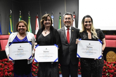 Magistrada e Advogadas recebem Título de Cidadãs Aracajuanas no Palácio da Justiça