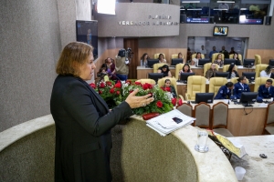 Paz em Casa: Juíza Coordenadora da Mulher realiza audiência pública no Legislativo de Aracaju