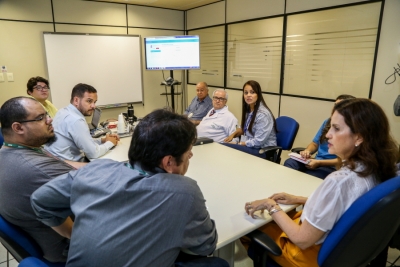 Sistema eletrônico de marcação de consultas do TJSE é apresentado a técnicos do TCE