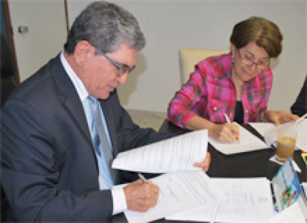 TJSE e TRE assinam termo de cooperação para recadastramento biométrico de eleitores