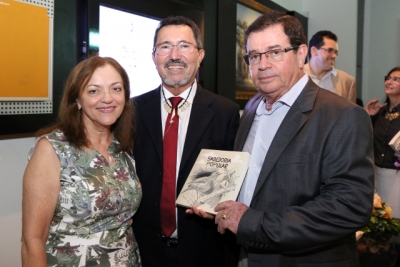 Autoridades prestigiam lançamento do segundo livro do Desembargador Edson Ulisses
