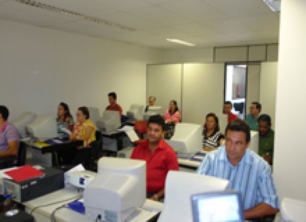 ESAJ encerra curso de Inclusão de Digital