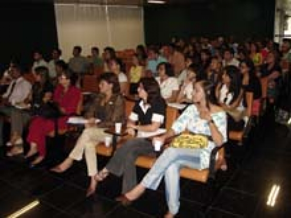 Novo serviço de postagem local com comprovação de entrega