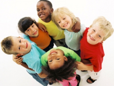 Crianças pedem comida como presente de Natal