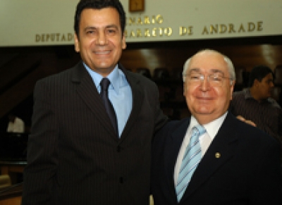 Presidente do TJSE entrega projetos de lei ao Presidente da AL