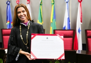 Juíza Ana Bernadete Leite de Carvalho Andrade é empossada Desembargadora do TJSE