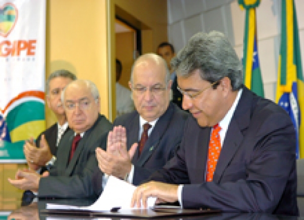 Autoridades assinam convênio para combate à tortura