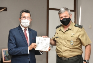 Comandante da 6ª Região Militar visita o TJSE