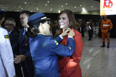 Presidente Iolanda Guimarães é homenageada em solenidade festiva dos 105 anos do Corpo de Bombeiros
