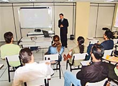 TJ recebe novos servidores