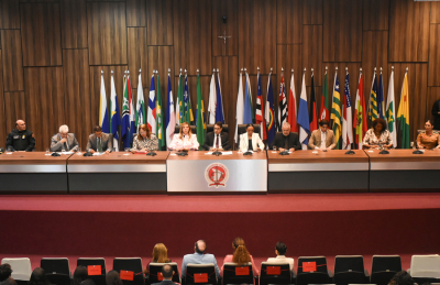 Seminário Simone Diniz debate racismo e estratégias de combate nas instituições