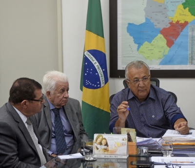 TJSE e Executivo discutem soluções para deslocamento de réus presos para audiências