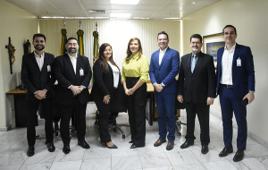 Presidente do Tribunal de Justiça de Sergipe recebe visita de gerentes do Bradesco