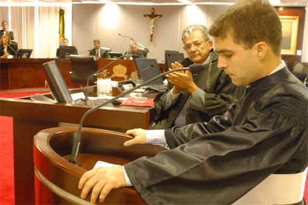 Reforço: TJSE empossa mais um Juiz Substituto