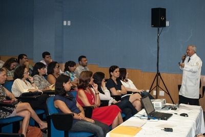 Palestra dá início a Projeto de Atenção Psicossocial aos Oficiais de Justiça e Executores de Mandados 
