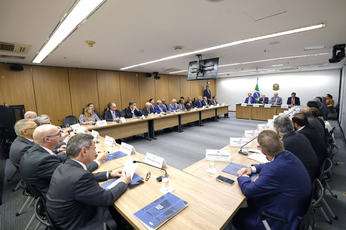 Presidente do TJSE participa de reunião com ministros do STF e presidentes de tribunais