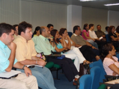 TJ oferece cursos noturnos