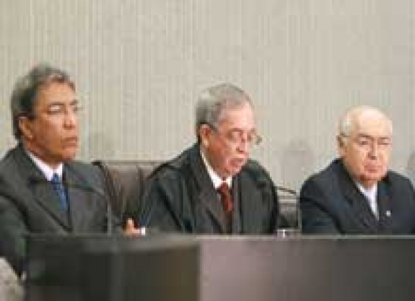 Desembargador Cláudio Déda é empossado Presidente do TRE/SE