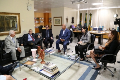 TJSE e Unit conversam sobre ampliação de parcerias