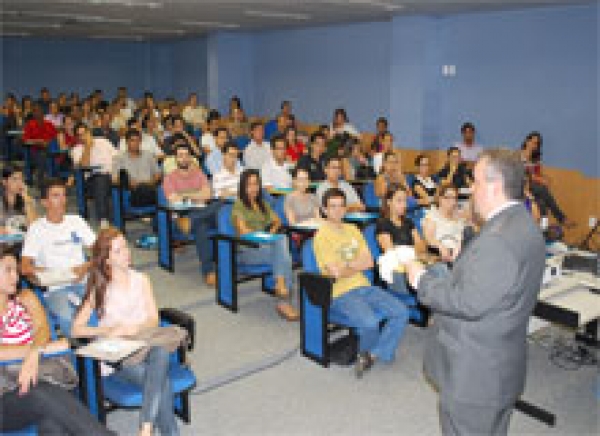 TJSE dá boas-vindas aos novos servidores