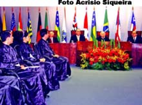Empossados 17 Juízes Substitutos do TJ