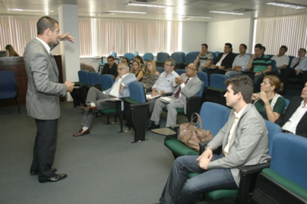 Magistrados participam de curso de Educação para Segurança