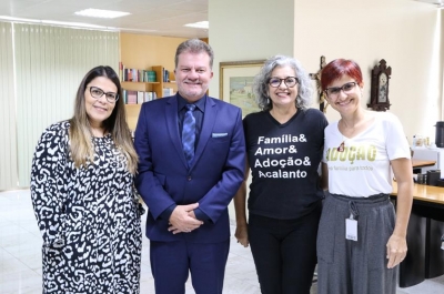 Dia Nacional da Adoção: TJSE recebe grupo de apoio para fortalecer a prática no Estado