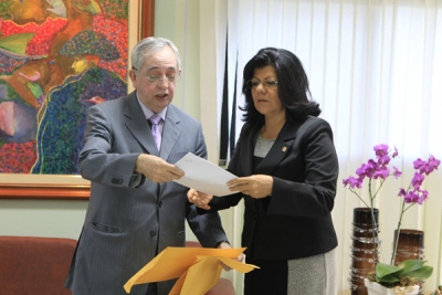 Presidente do TJSE entrega projetos na Assembleia Legislativa