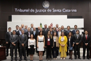 Juíza do TJSE participa de reunião da Câmara de Gestores de Precatórios
