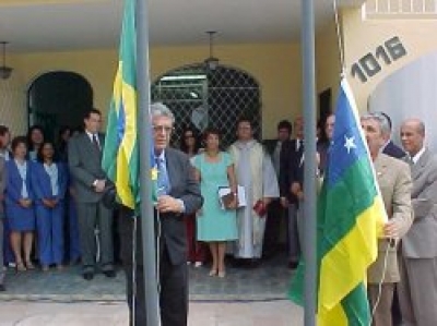 Presidente inaugura novas instalações do 5º JEC