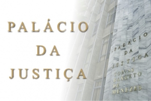 Obras na fachada do Palácio da Justiça: acesso pela rua Pacatuba