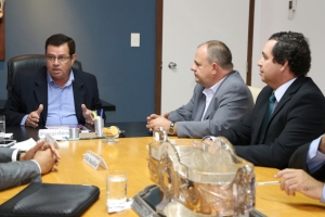 Presidente do TJSE recebe Vice-Governador, Secretário de Justiça e membros da Procuradoria Geral do Estado