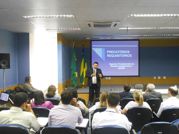 Equipe do Departamento de Precatórios do TJSE participa de curso 