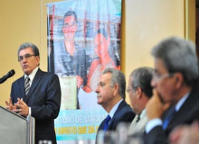 TJSE e Governo do Estado assinam termo para erradicar sub-registro civil de nascimento