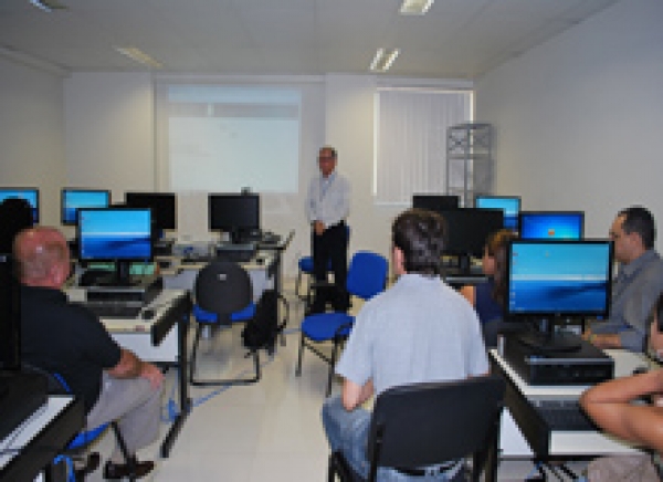 TJSE capacita registradores para emissão de certidão de nascimento nas maternidades