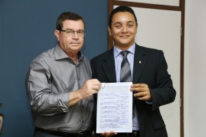 10 Medidas contra a Corrupção: Presidente do TJSE entrega assinaturas ao MPF