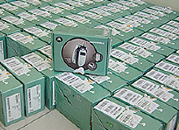 Começa distribuição de aparelhos para telefonia