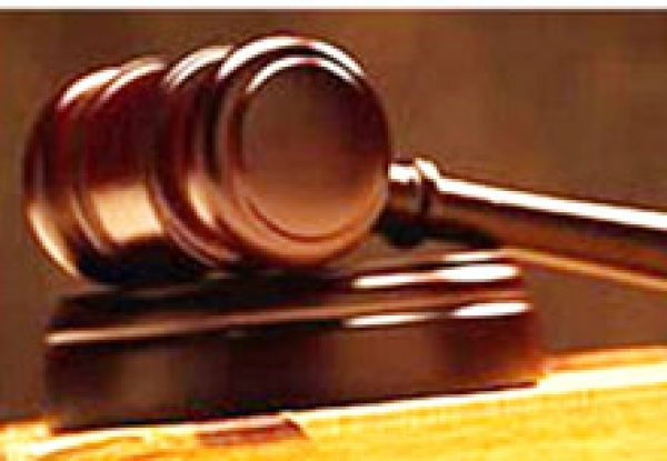 Justiça determina que Prefeita de Tomar de Geru exonere parentes comissionados