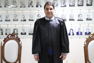 Etélio de Carvalho Prado Junior é empossado desembargador do TJSE