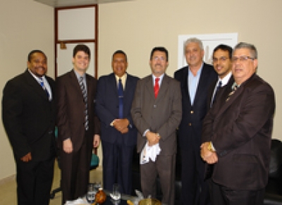 Desembargador Edson Ulisses recebe visita de advogados criminalistas