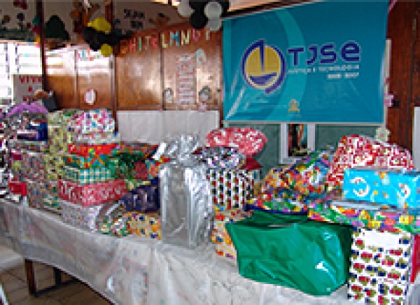 Campanha começa a fazer crianças felizes