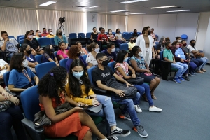 CIJ recebe adolescentes que participarão do Programa Jovem Aprendiz